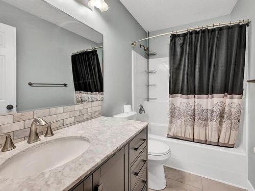 44-1951 Lodgepole Drive, Kamloops, BC - Indoor Photo Showing Bathroom