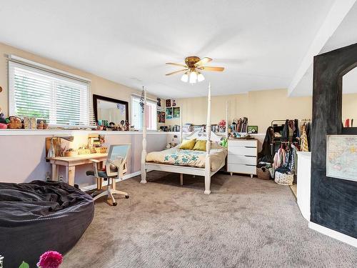 2184 Sifton Ave, Kamloops, BC - Indoor Photo Showing Bedroom