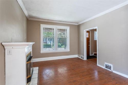 51 Cedar Avenue, Hamilton, ON - Indoor Photo Showing Other Room