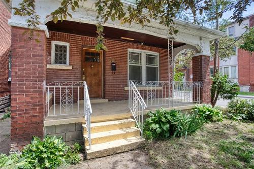 51 Cedar Avenue, Hamilton, ON - Outdoor