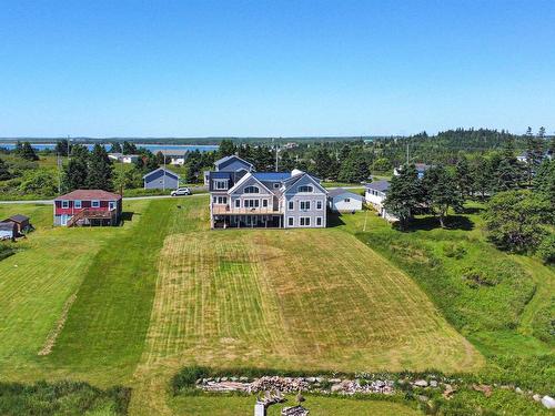 4 Lintaman Lane, Cow Bay, NS 