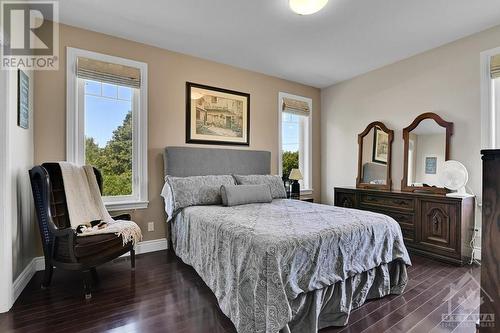 102 Charles Holden Avenue, Merrickville, ON - Indoor Photo Showing Bedroom