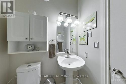 102 Charles Holden Avenue, Merrickville-Wolford, ON - Indoor Photo Showing Bathroom