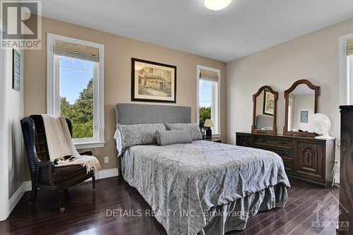 102 Charles Holden Avenue, Merrickville-Wolford, ON - Indoor Photo Showing Bedroom