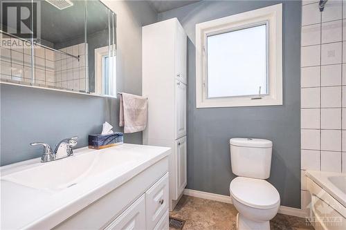 3691 Albion Road Unit#74, Ottawa, ON - Indoor Photo Showing Bathroom