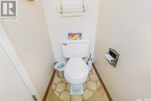 27 Quincy Drive, Regina, SK - Indoor Photo Showing Bathroom