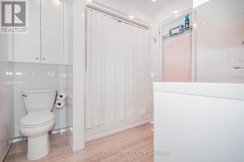 32 Cartwright Avenue, Toronto, ON - Indoor Photo Showing Bathroom
