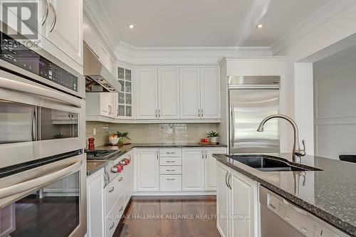 2245 Millstone Drive, Oakville, ON - Indoor Photo Showing Kitchen With Double Sink With Upgraded Kitchen
