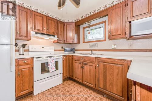 8633 30 Sideroad, Centre Wellington, ON - Indoor Photo Showing Kitchen