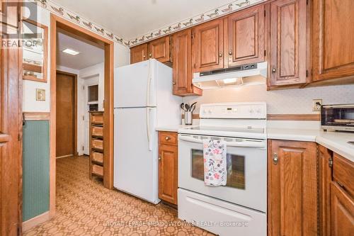 8633 30 Sideroad, Centre Wellington, ON - Indoor Photo Showing Kitchen