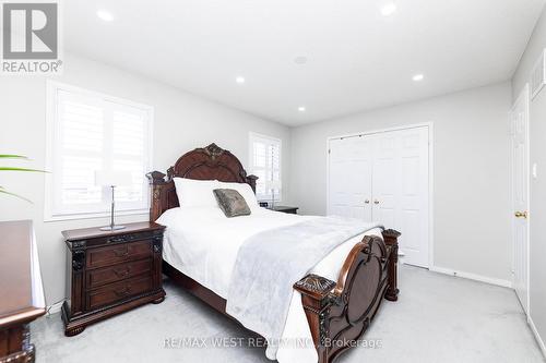 71 Atwood Avenue W, Halton Hills (Georgetown), ON - Indoor Photo Showing Bedroom