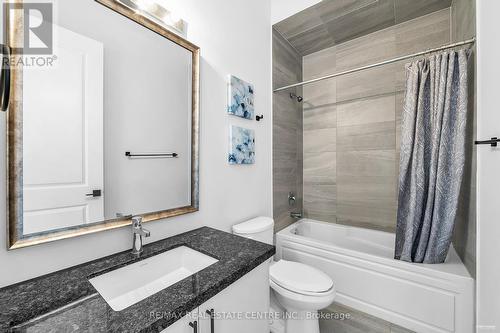 119 Sladden Court, Blue Mountains (Thornbury), ON - Indoor Photo Showing Bathroom