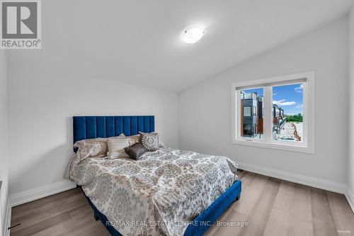 119 Sladden Court, Blue Mountains (Thornbury), ON - Indoor Photo Showing Bedroom