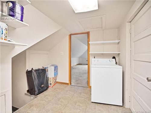 33-35 York Street, Moncton, NB - Indoor Photo Showing Laundry Room