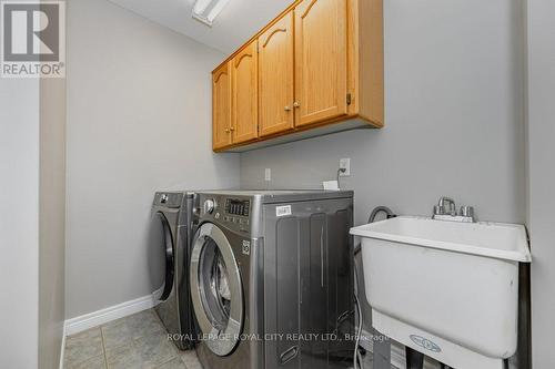 50 Clythe Creek Drive, Guelph, ON - Indoor Photo Showing Laundry Room