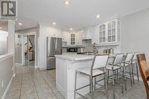 50 Clythe Creek Drive, Guelph, ON - Indoor Photo Showing Kitchen