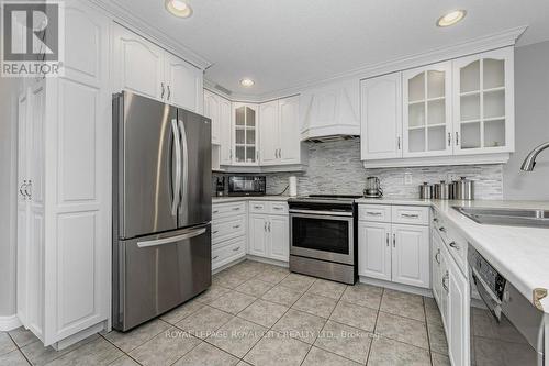 50 Clythe Creek Drive, Guelph, ON - Indoor Photo Showing Kitchen