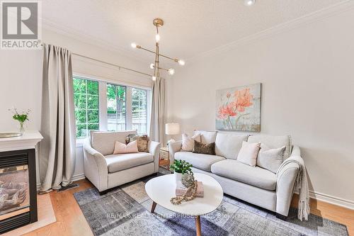 6 - 1576 Clarkson Road N, Mississauga (Clarkson), ON - Indoor Photo Showing Living Room