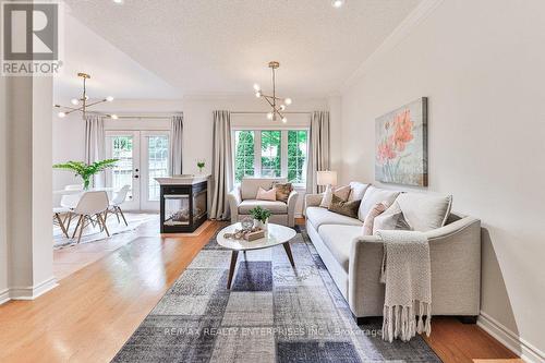 6 - 1576 Clarkson Road N, Mississauga (Clarkson), ON - Indoor Photo Showing Living Room