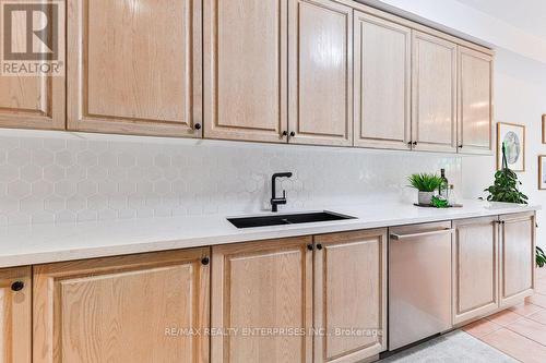 6 - 1576 Clarkson Road N, Mississauga (Clarkson), ON - Indoor Photo Showing Kitchen With Double Sink