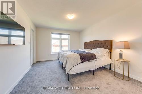 1318 Bradenton Path, Oshawa (Eastdale), ON - Indoor Photo Showing Bedroom