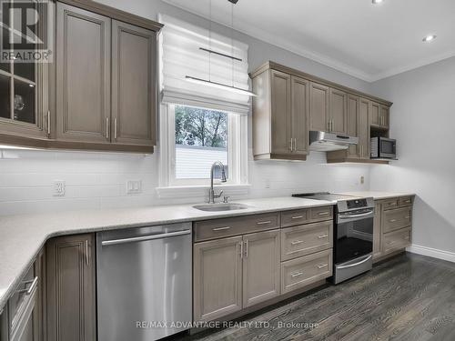 Perfectly laid out kitchen - 27 Redan Street, London, ON - Indoor Photo Showing Kitchen