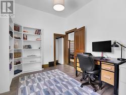 Large & bright office or 3rd bedroom - 
