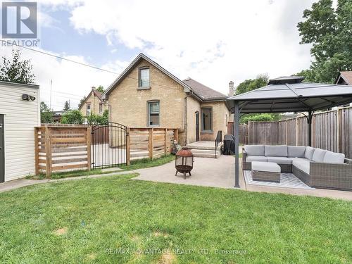Relax in your spacious backyard - 27 Redan Street, London, ON - Outdoor