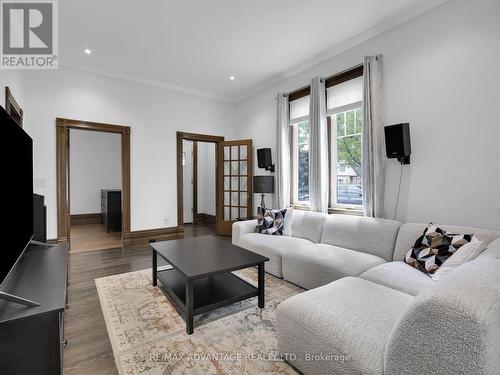 27 Redan Street, London, ON - Indoor Photo Showing Living Room