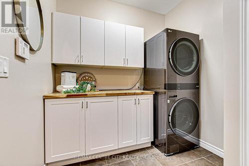 50 Exmoor Place, London, ON - Indoor Photo Showing Laundry Room