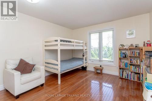 5172 Dundas Street, Thames Centre (Thorndale), ON - Indoor Photo Showing Bedroom