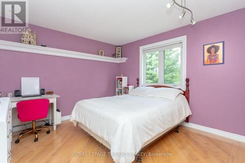 5172 Dundas Street, Thames Centre (Thorndale), ON - Indoor Photo Showing Bedroom