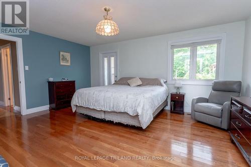 5172 Dundas Street, Thames Centre (Thorndale), ON - Indoor Photo Showing Bedroom