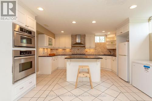 5172 Dundas Street, Thames Centre (Thorndale), ON - Indoor Photo Showing Kitchen