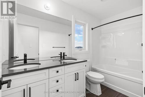 Lot 21 Dearing Drive, Lambton Shores (Grand Bend), ON - Indoor Photo Showing Bathroom