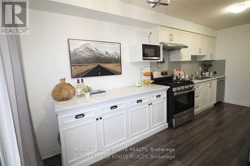 17 - 31 Parker Crescent, Ajax (South West), ON - Indoor Photo Showing Kitchen