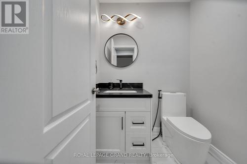 4086 Donnic Drive, Burlington (Alton), ON - Indoor Photo Showing Bathroom