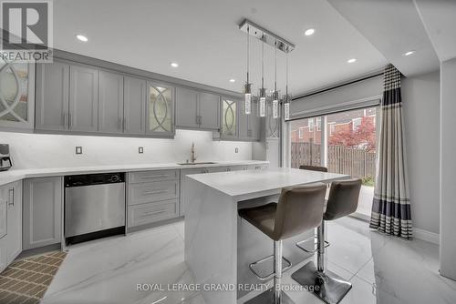 4086 Donnic Drive, Burlington (Alton), ON - Indoor Photo Showing Kitchen With Upgraded Kitchen