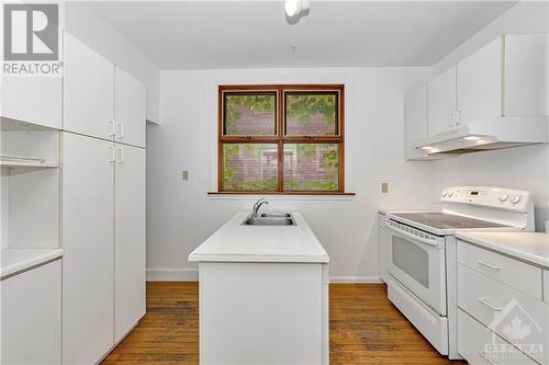 73 Glen Avenue, Ottawa, ON - Indoor Photo Showing Kitchen With Double Sink