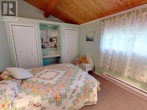 4304 Sanderson Road, Texada Island, BC - Indoor Photo Showing Bedroom