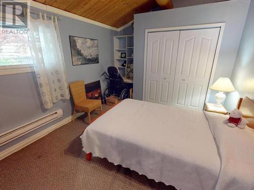 4304 Sanderson Road, Texada Island, BC - Indoor Photo Showing Bedroom