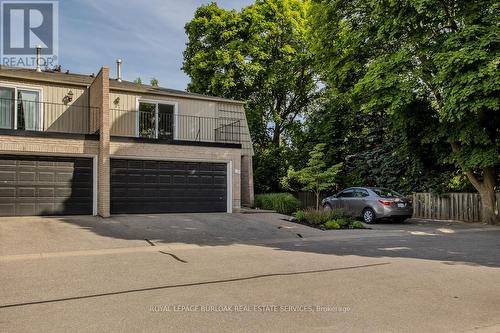 12 - 1011 White Oak Drive, Burlington, ON 