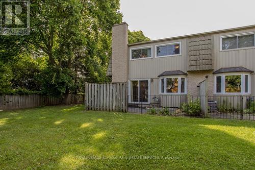 12 - 1011 White Oak Drive, Burlington, ON 