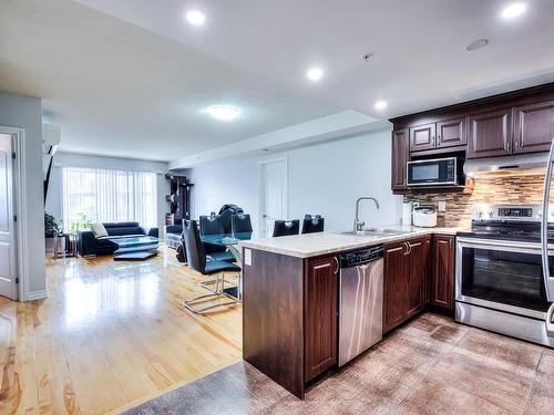 Overall view - 903-2110 Rue Caroline-Béique, Montréal (Ahuntsic-Cartierville), QC - Indoor Photo Showing Kitchen