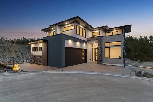 3462 Hilltown Close, Kelowna, BC - Outdoor