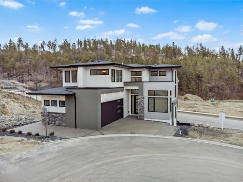 3462 Hilltown Close, Kelowna, BC - Outdoor