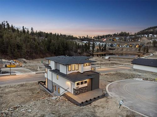 3462 Hilltown Close, Kelowna, BC - Outdoor With View