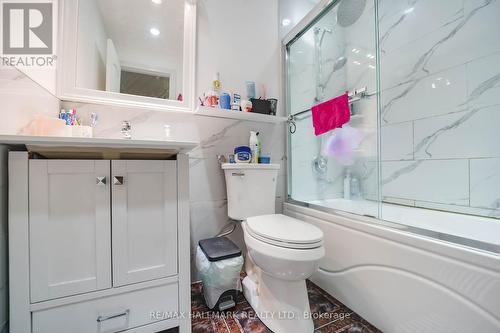 2 - 353 Driftwood Avenue, Toronto W05, ON - Indoor Photo Showing Bathroom