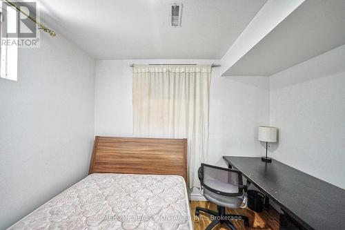 4230 Perivale Road, Mississauga, ON - Indoor Photo Showing Bedroom