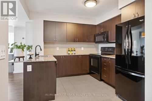 902 - 1235 Bayly Street, Pickering, ON - Indoor Photo Showing Kitchen